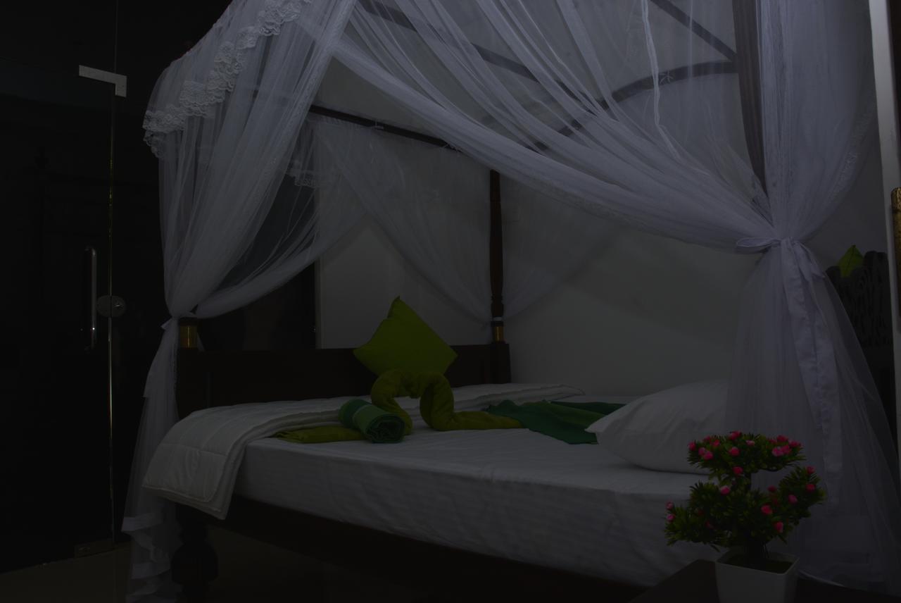 Star Nodes Villa Galle Buitenkant foto